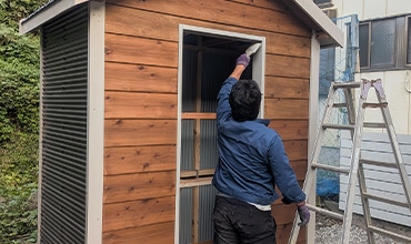 物置小屋の塗装